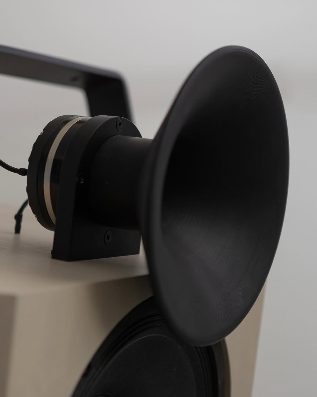 detailspeaker2
