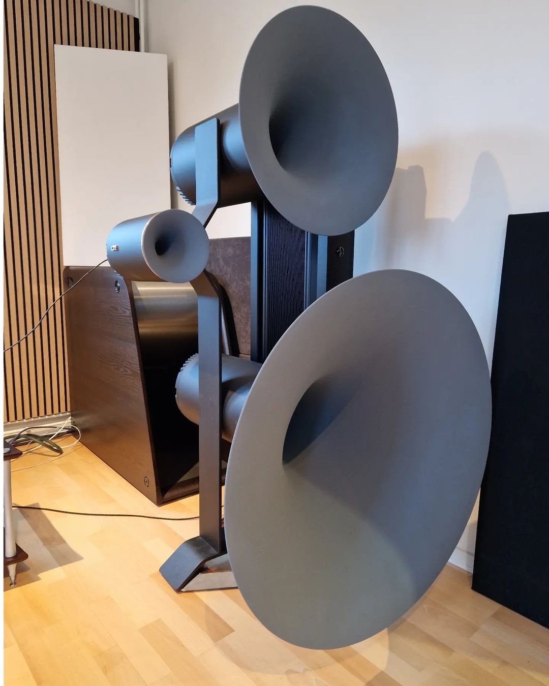 speaker2